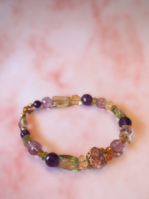 TEST Armband van diverse edelstenen en goldfilled elementen